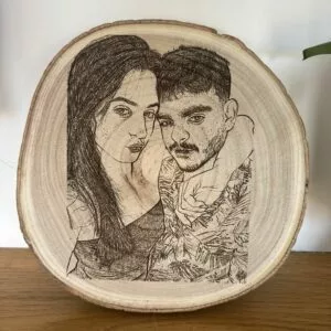 תמונה חרוטה על עץ – מתנה שלא שוכחים